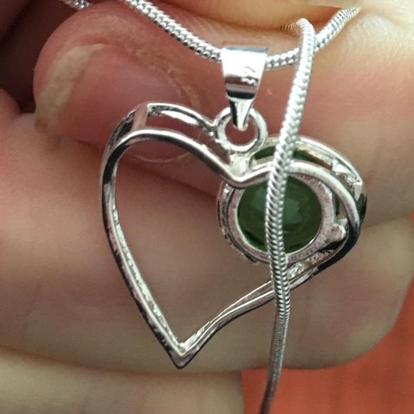 925 Sterling Silver & CZ Emerald Pendant Necklace - Picture 4 of 4